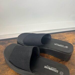 Cushionaire Black Platform Sandals